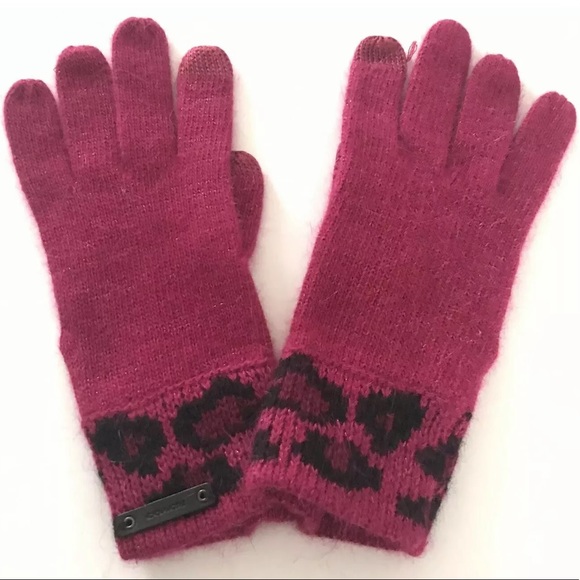 Coach Ocelot Tech Touch Knit Glove Multicolor Pink - Picture 8 of 8